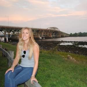 Meet your Posher, Jenn